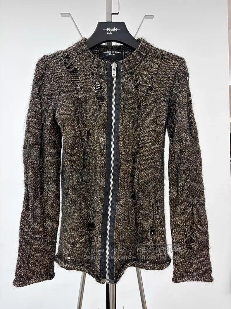 Comme des Garcons Comme des Garcons size F Gold Thread Destroyed Knit Size S / US 4 / IT 40 - 1 Thumbnail