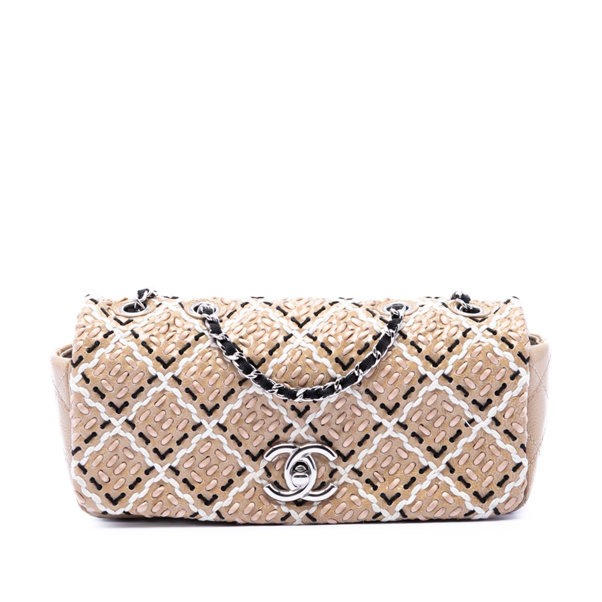 Chanel CC Patent Woven Stitch Full Flap Size ONE SIZE - 1 Thumbnail