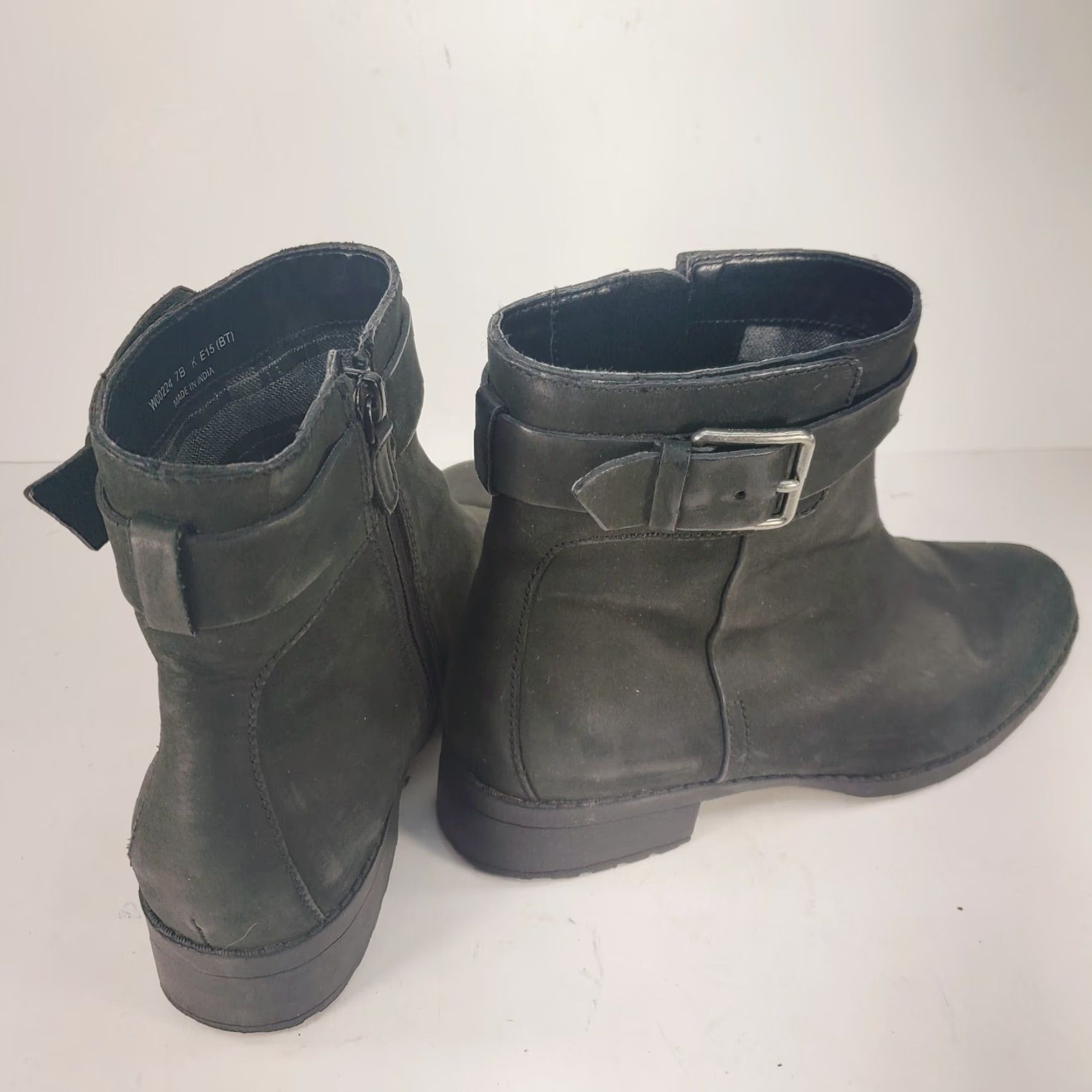 Cole Haan Cole Haan Haidyn Bootie Ankle Boot Women 7 Black Buckle Zip Boots Women Black 7 Toe Bootie 90s? Size S / US 4 / IT 40 - 4 Thumbnail