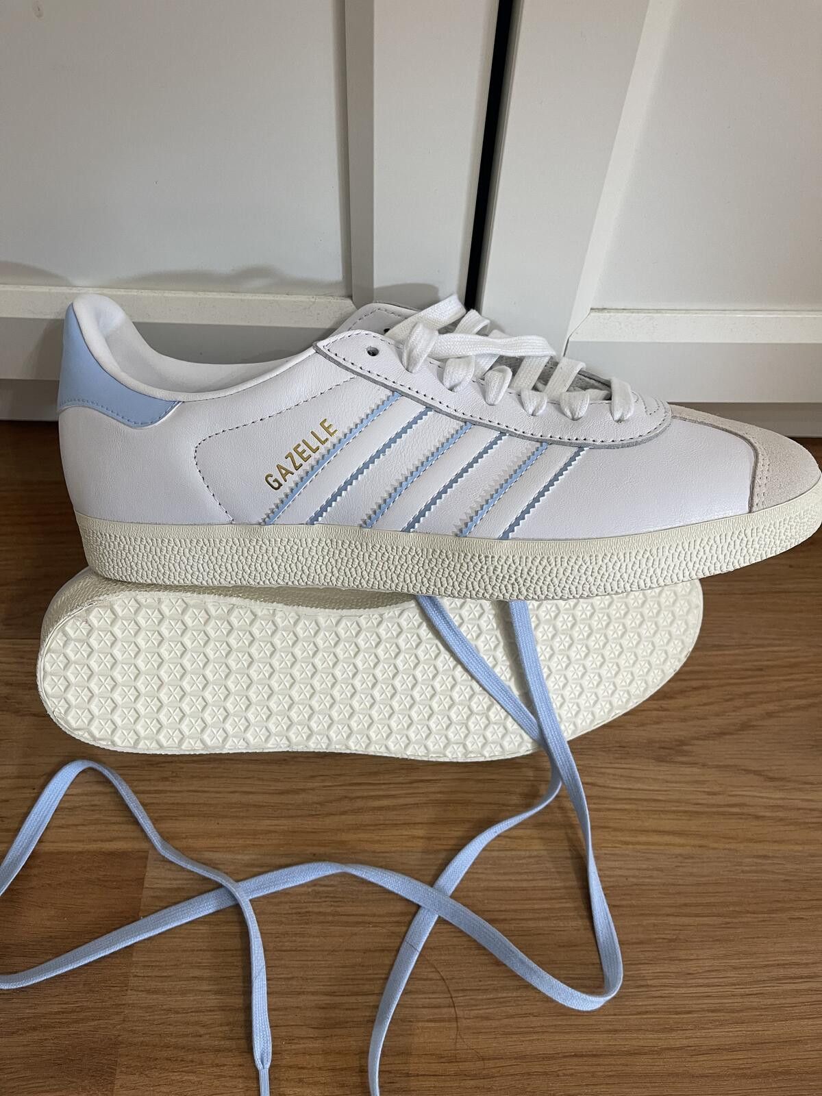 Adidas Adidas Gazelle Argentina White and Light Blue Sneakers Size US 8 / EU 41 - 2 Thumbnail