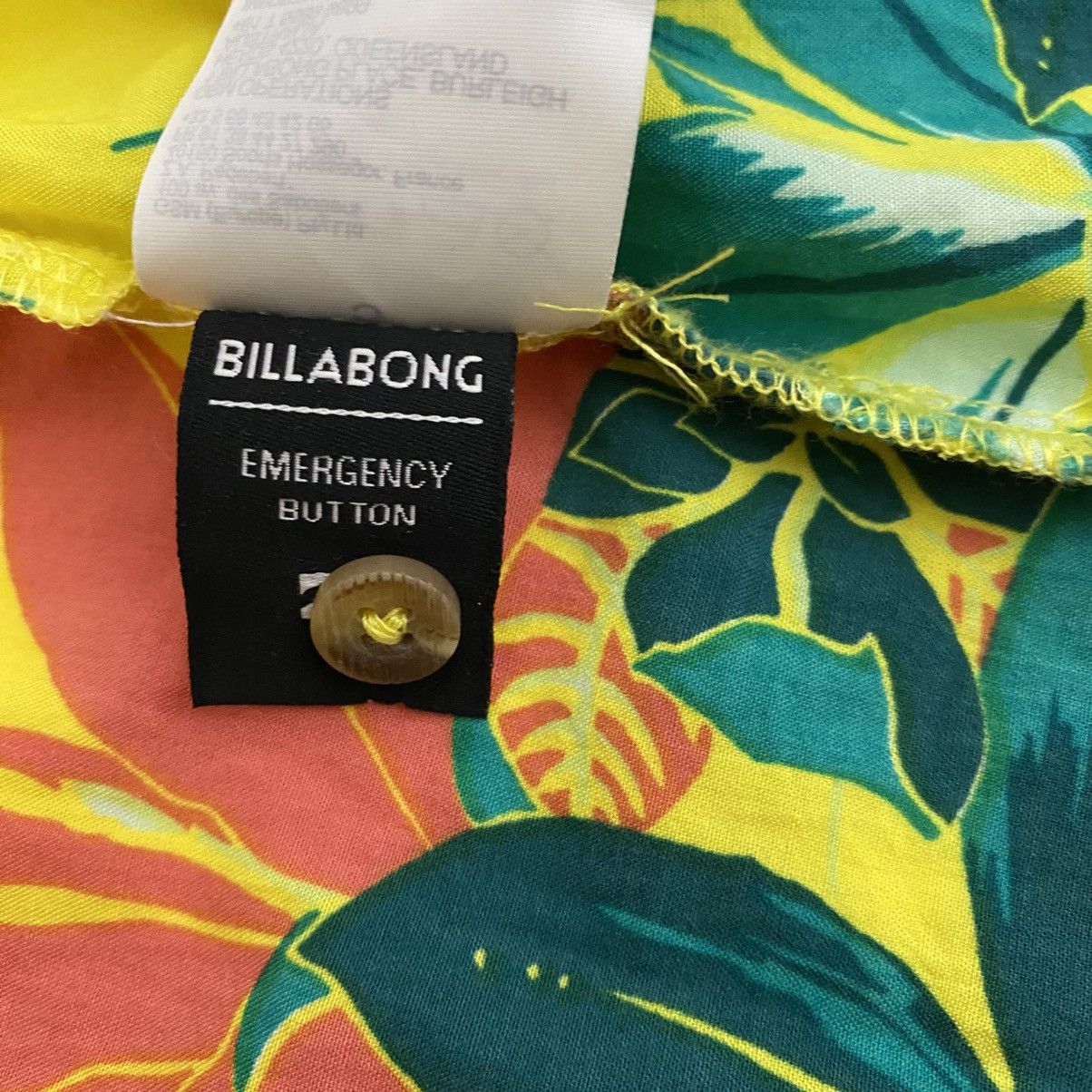 Billabong Billabong Hawaiian Shirt Mens Large Yellow Button Up Floral Size US L / EU 52-54 / 3 - 8 Thumbnail