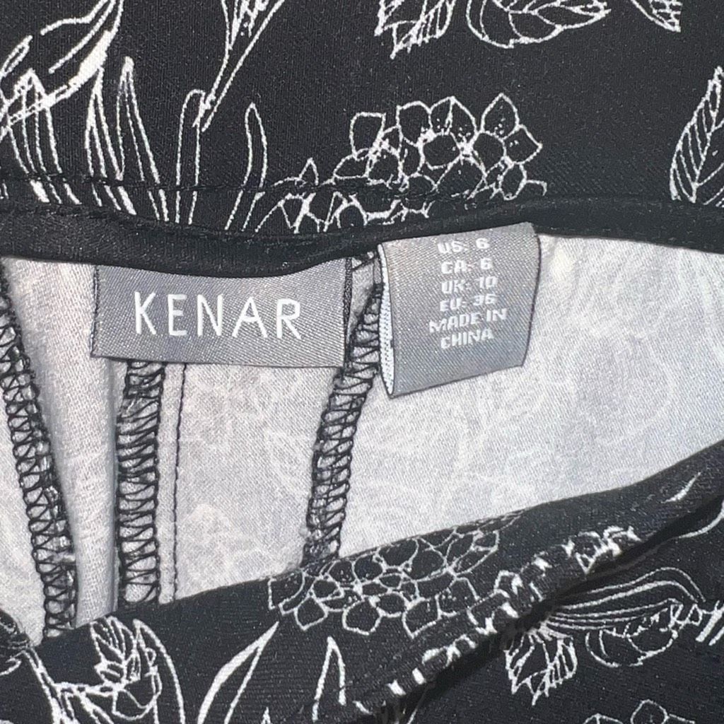 Kenzo Kenar, Black & White Floral Outline Stretchy Pull on Cropped Size 28" / US 6 / IT 42 - 10 Thumbnail