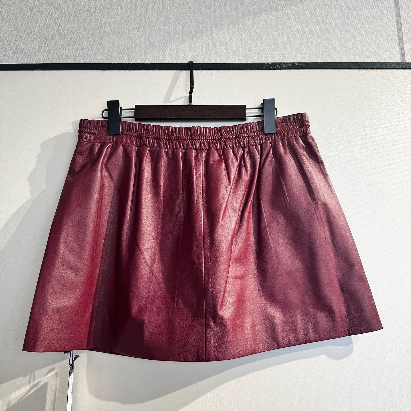 Prada Prada Leather Mini Skirt Size 42 Size 28" / US 6 / IT 42 - 1 Thumbnail