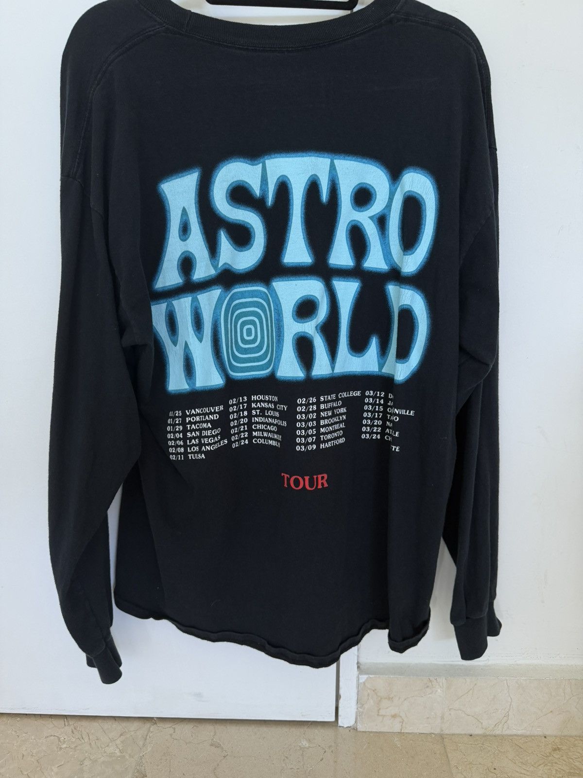 Travis Scott Travis Scott Astroworld Tour Long Sleeve Size US L / EU 52-54 / 3 - 2 Thumbnail