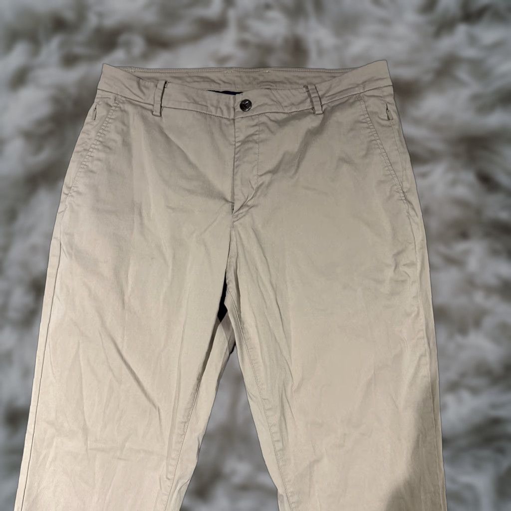 Vintage **Birddogs Mens Stretch Khaki Beige Chino Pants Casual Lightweight** User: **Birddogs Mens Khaki Beige Stretch Casual Chino Pants Lightweight** Size US 34 / EU 50 - 1 Thumbnail
