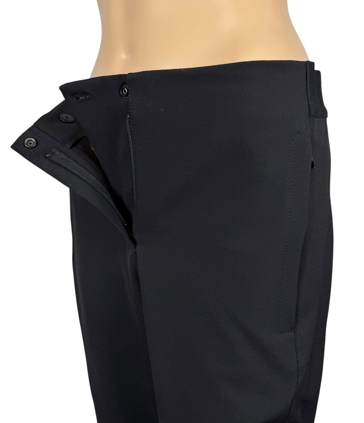 Annette Gortz Annette Gortz Nylon Tapered Pants size DE36 IT42 Size 28" / US 6 / IT 42 - 10 Thumbnail