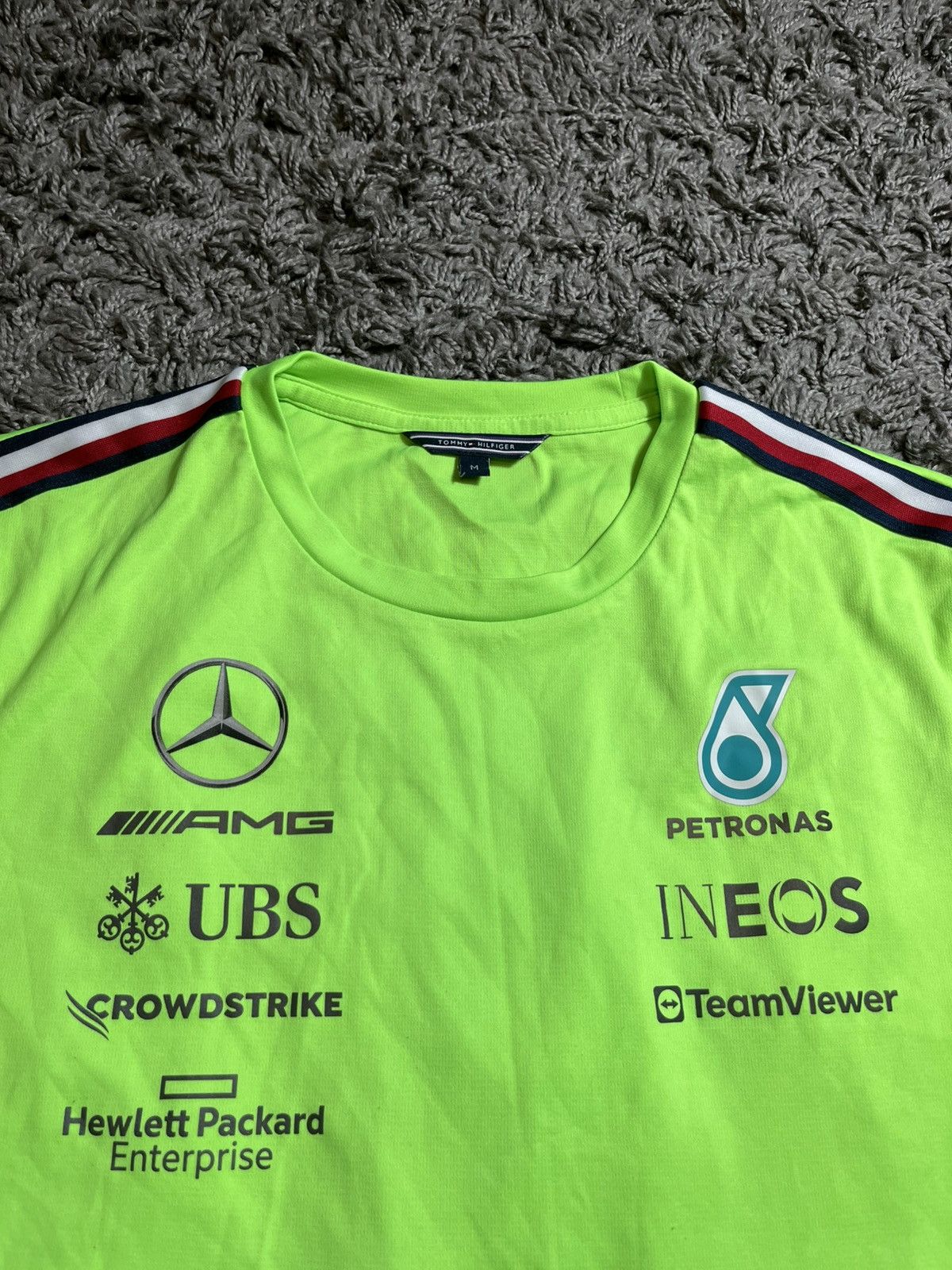 Tommy Hilfiger MERCEDES BENZ AMG PETRONAS RACING TOMMY HILFIGER T-SHIRT Size US M / EU 48-50 / 2 - 3 Thumbnail