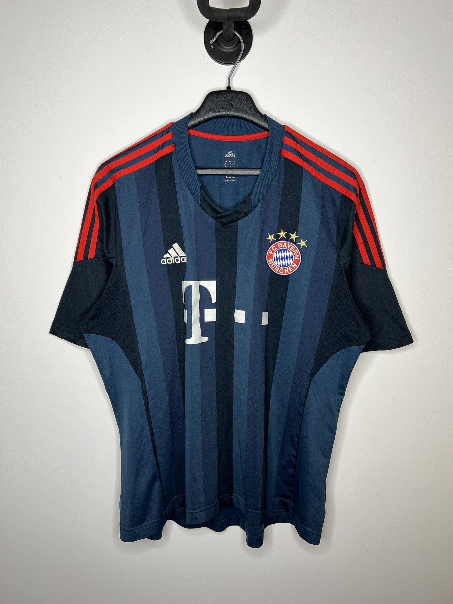 Adidas BAYERN MUNICH 2013 2014 THIRD FOOTBALL SHIRT SOCCER JERSEY Size US XL / EU 56 / 4 - 1 Thumbnail