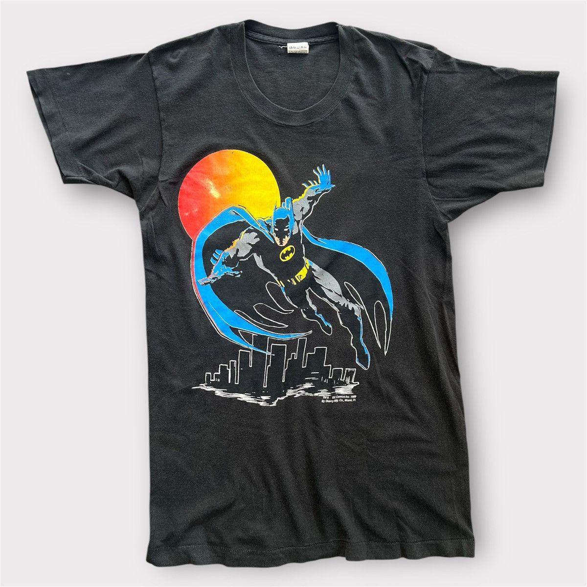 DC Comics Vintage Batman ©️1989 Tee by Sherry Mfg Size US L / EU 52-54 / 3 - 1 Thumbnail
