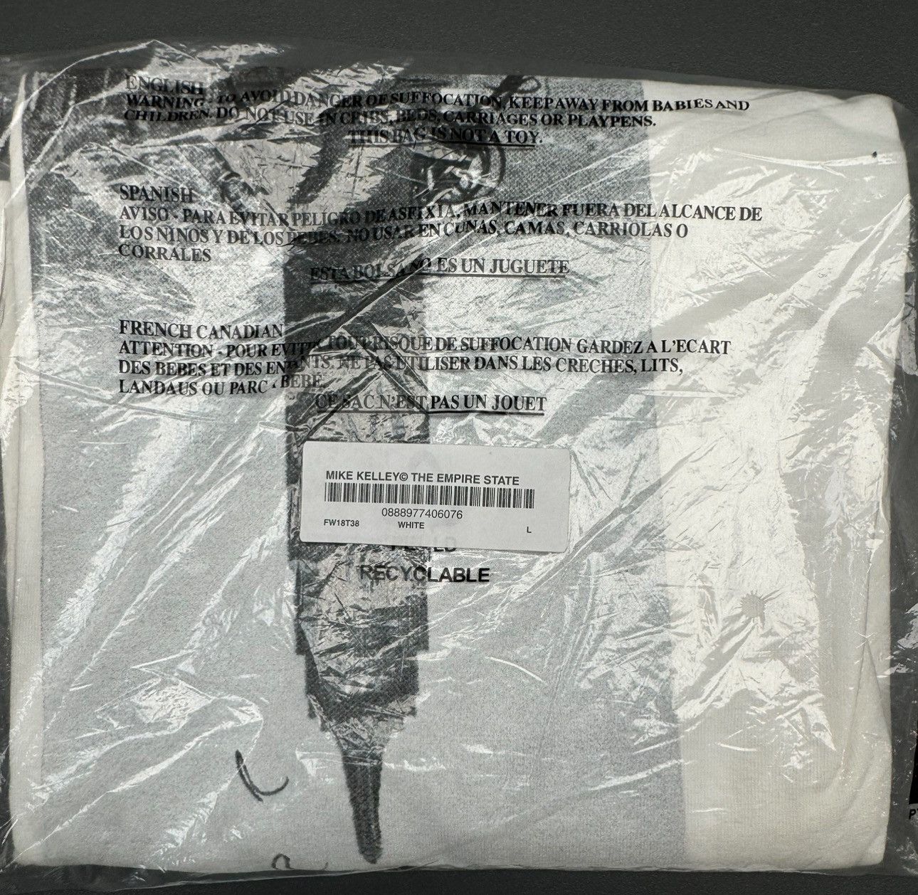 Supreme Supreme Mike Kelley The Empire State Building Size US L / EU 52-54 / 3 - 2 Thumbnail