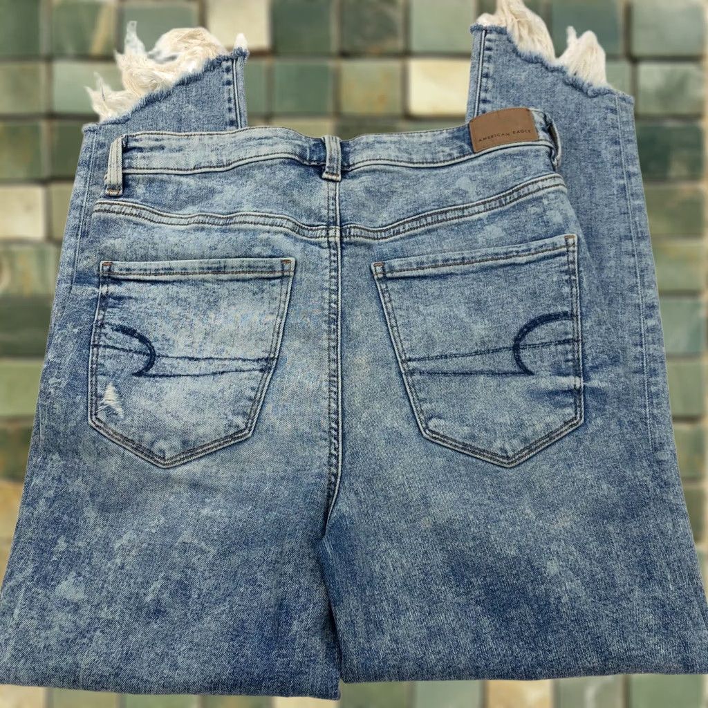 American Eagle Outfitters American Eagle Highest Rise Jegging Crop Jeans 10 Fits 28W 26L Distressed MINT Size 28" / US 6 / IT 42 - 1 Thumbnail