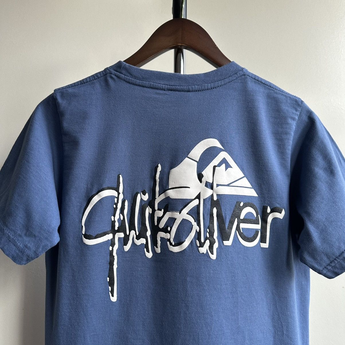 Quiksilver × Vintage Vintage Quiksilver Surf Style Big Logo Tee Size US S / EU 44-46 / 1 - 5 Thumbnail