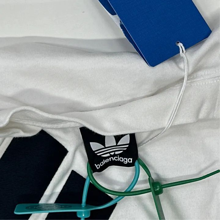Balenciaga Balenciaga x Adidas Logo Embroidered T-Shirt 0079-2507 Size US M / EU 48-50 / 2 - 5 Thumbnail