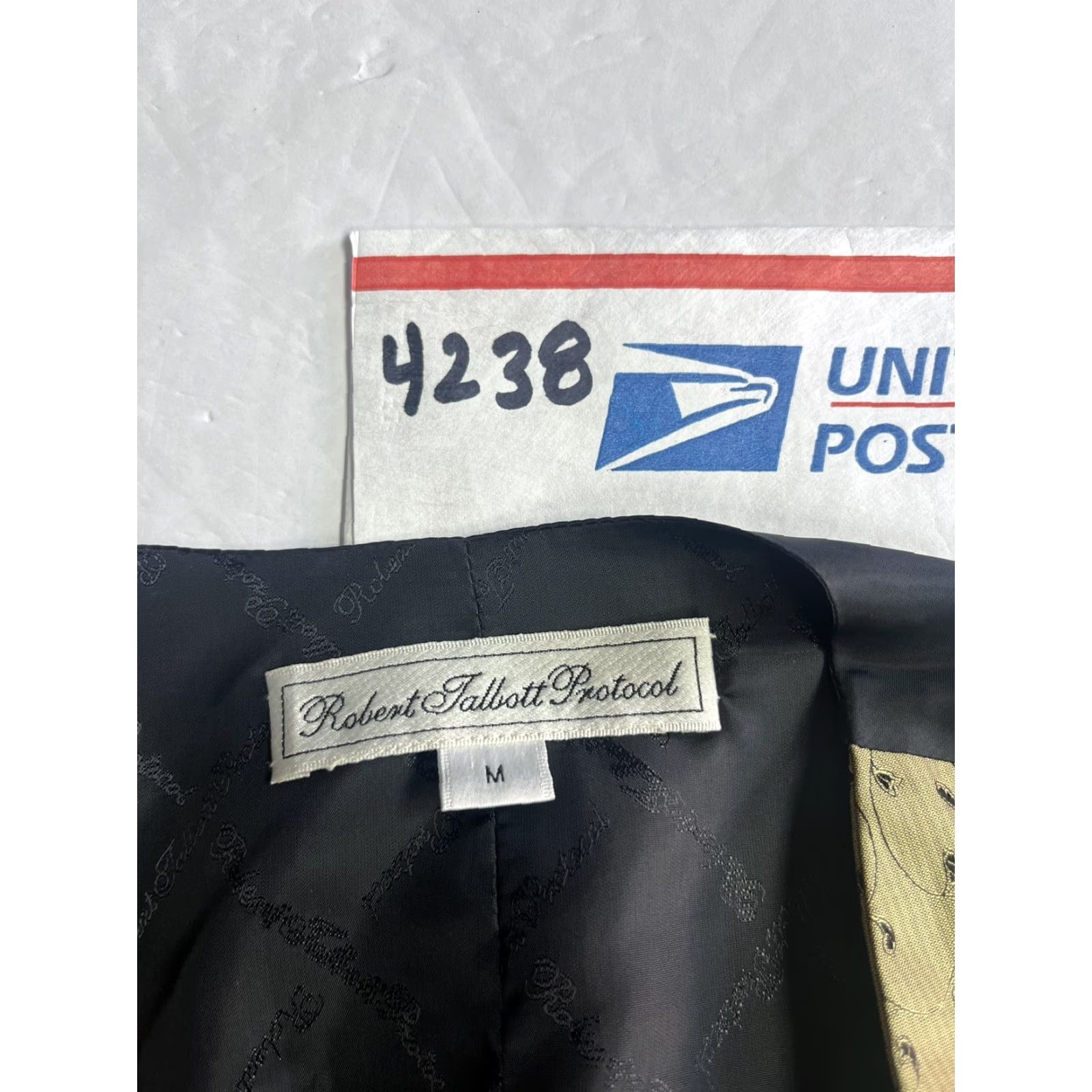 Vintage Robert Talbott Protocol Formal Gold Black Vest Men's Size Medium Size US M / EU 48-50 / 2 - 7 Thumbnail