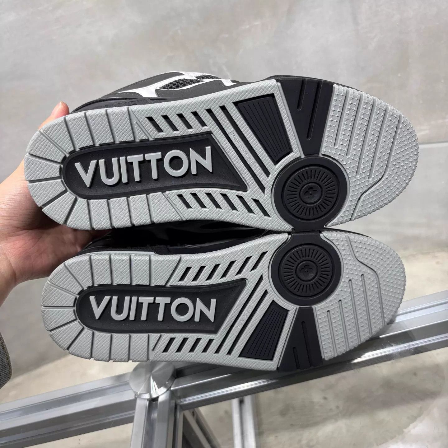 Louis Vuitton LV Skate Sneakers Black & Gray UK2.5 Size US 6 / IT 36 - 7 Thumbnail