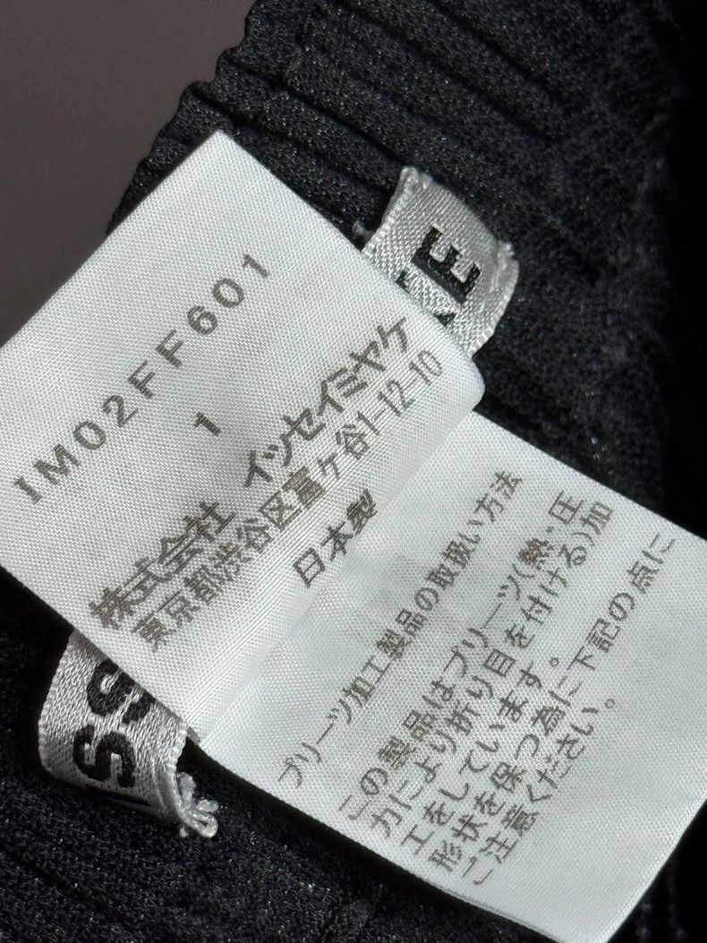 Issey Miyake Issey Miyake size:1 Black pleated toothpick pants Size 23" - 5 Thumbnail