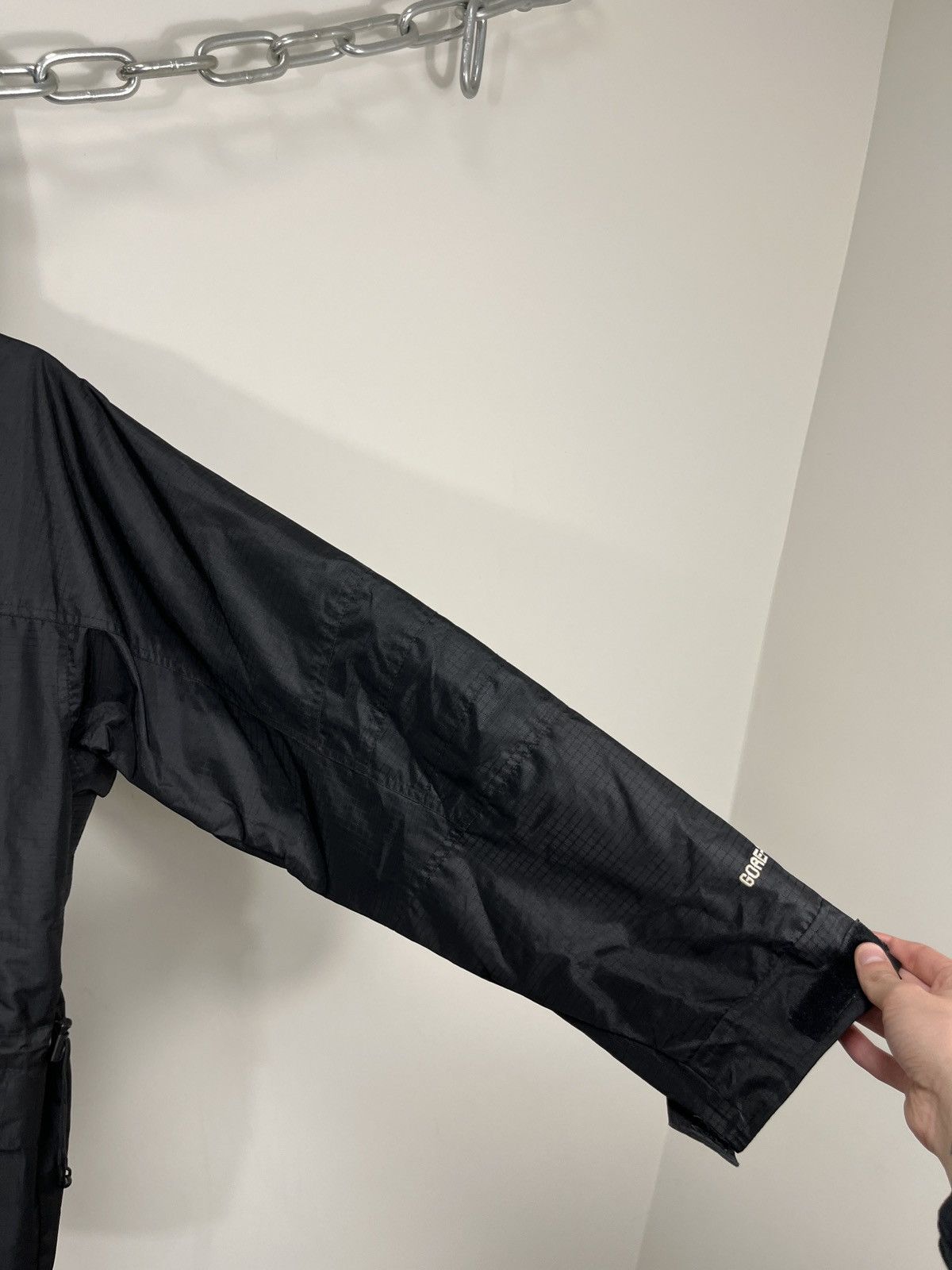 The North Face Vintage The North Face Summit Series Gore-Tex Hooded Jacket Size US S / EU 44-46 / 1 - 12 Thumbnail