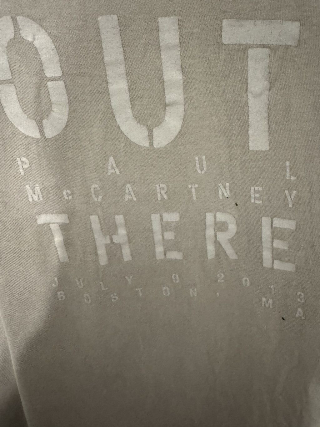 The Unbranded Brand Paul McCartney 2013 Out There Tour tshirt Gray Men's size XL Size US XL / EU 56 / 4 - 3 Thumbnail