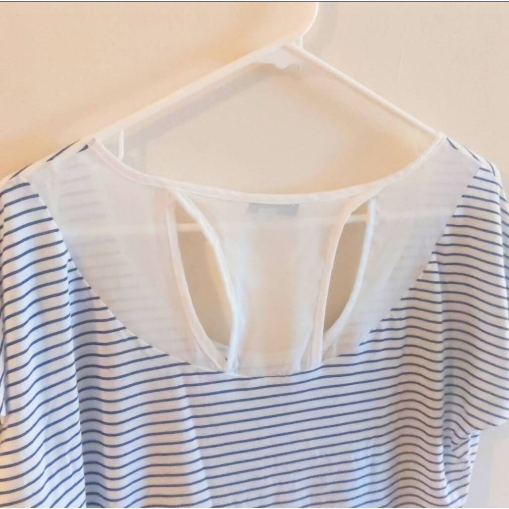 American Eagle Outfitters American Eagle Blue White Striped T-Shirt Size Small Scoop Neck Casual Top Size S / US 4 / IT 40 - 7 Thumbnail
