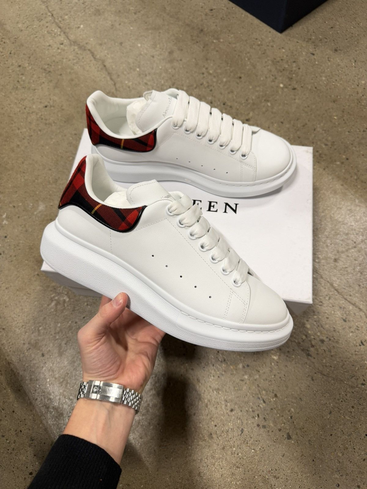 Alexander McQueen Alexander Mcqueen Oversized Sneaker NEW 700$ Size US 9.5 / EU 42-43 - 1 Thumbnail