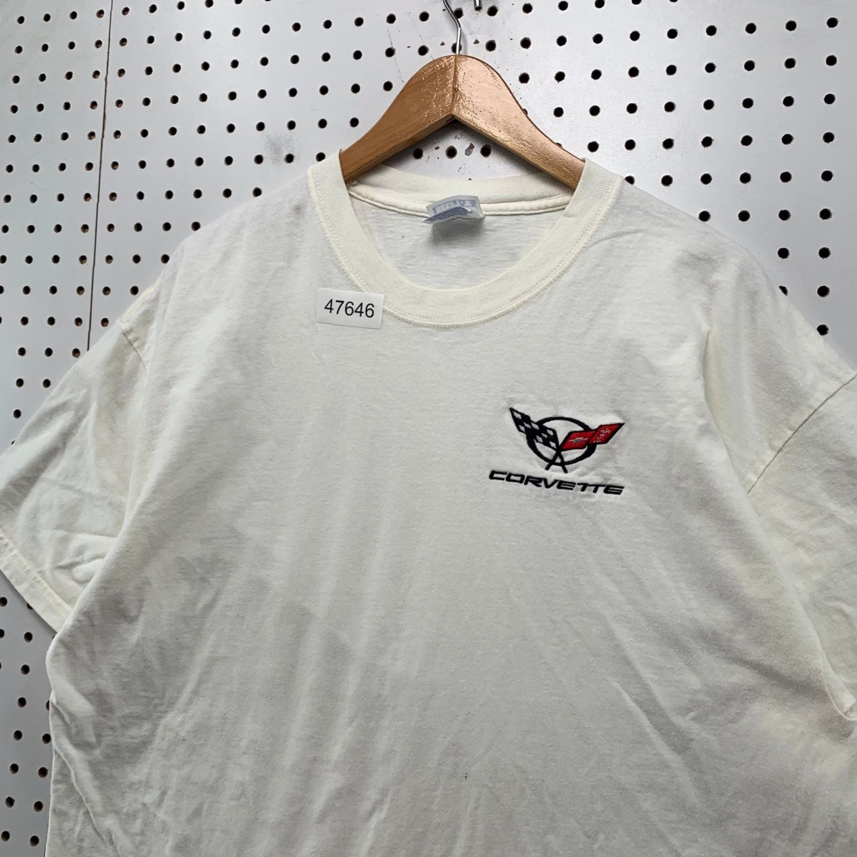 Hanes VINTAGE Chevy Corvette T Shirt Mens XL White Embroidered Short Sleeve Size US XL / EU 56 / 4 - 7 Thumbnail