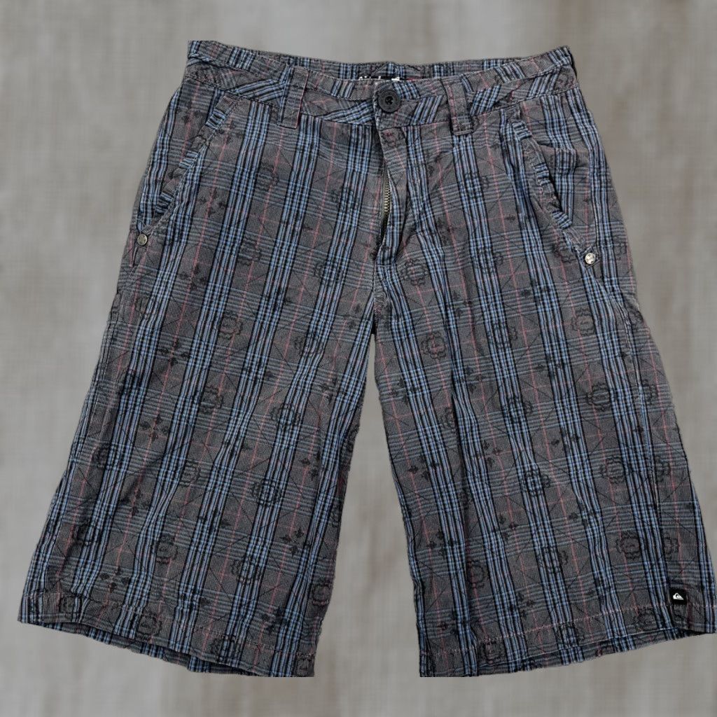 Quiksilver Quiksilver Chino Shorts Men 26 Gray Plaid Flat Front Classic Casual Size US 26 / EU 42 - 1 Thumbnail