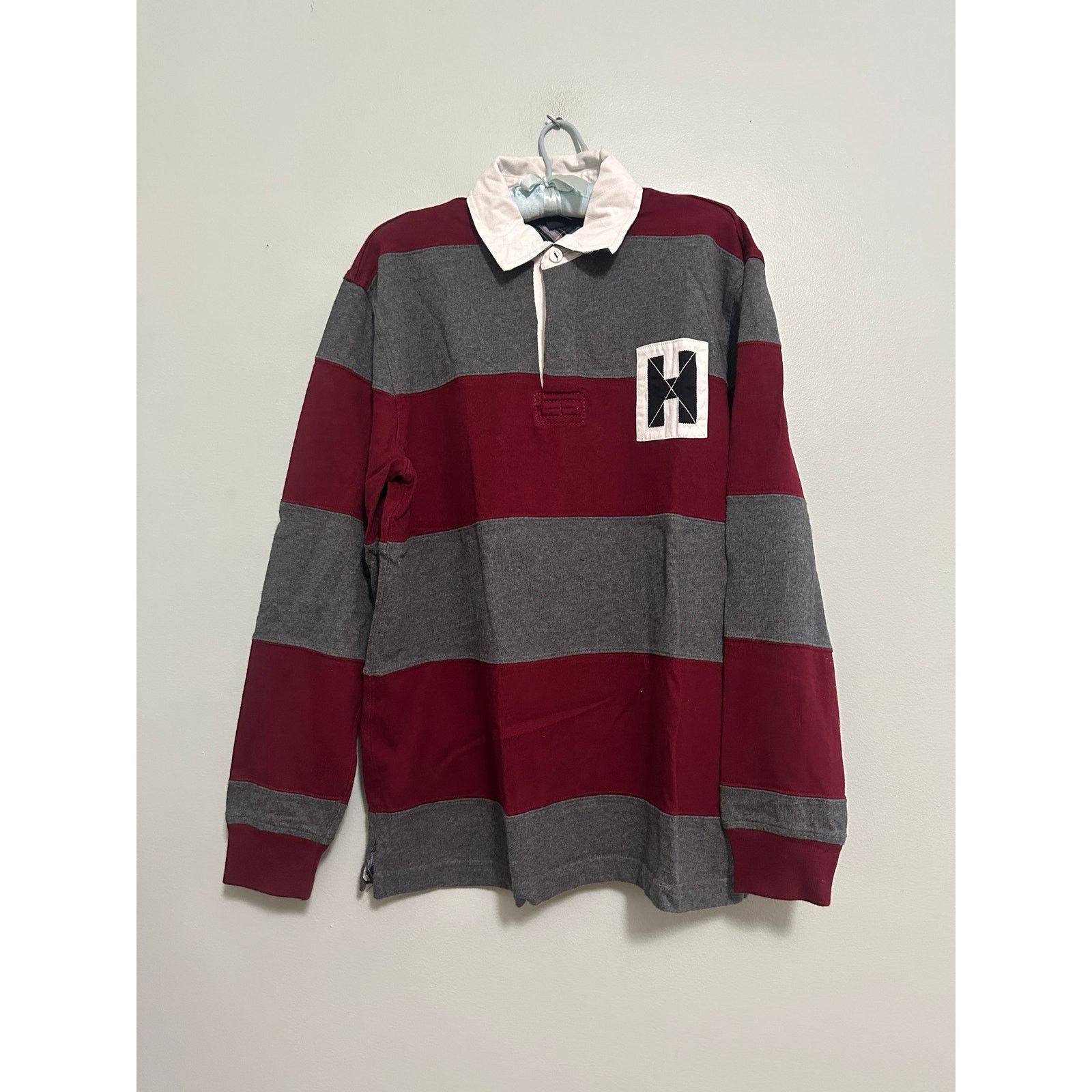 Tommy Hilfiger Tommy Hilfiger maroon and gray rugby shirt size M Size US M / EU 48-50 / 2 - 2 Thumbnail
