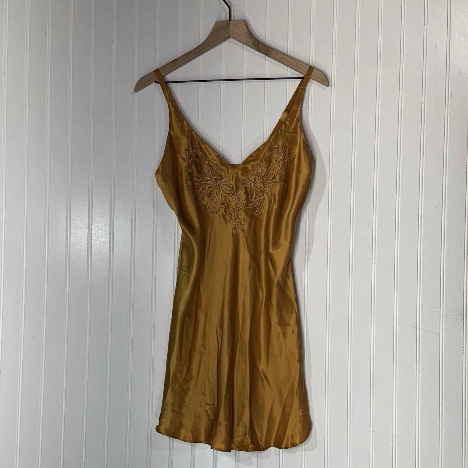 Victoria's Secret VTG NWT Victoria’s Secret Gold Label Slip Dress Embroidered Size M / US 6-8 / IT 42-44 - 2 Thumbnail