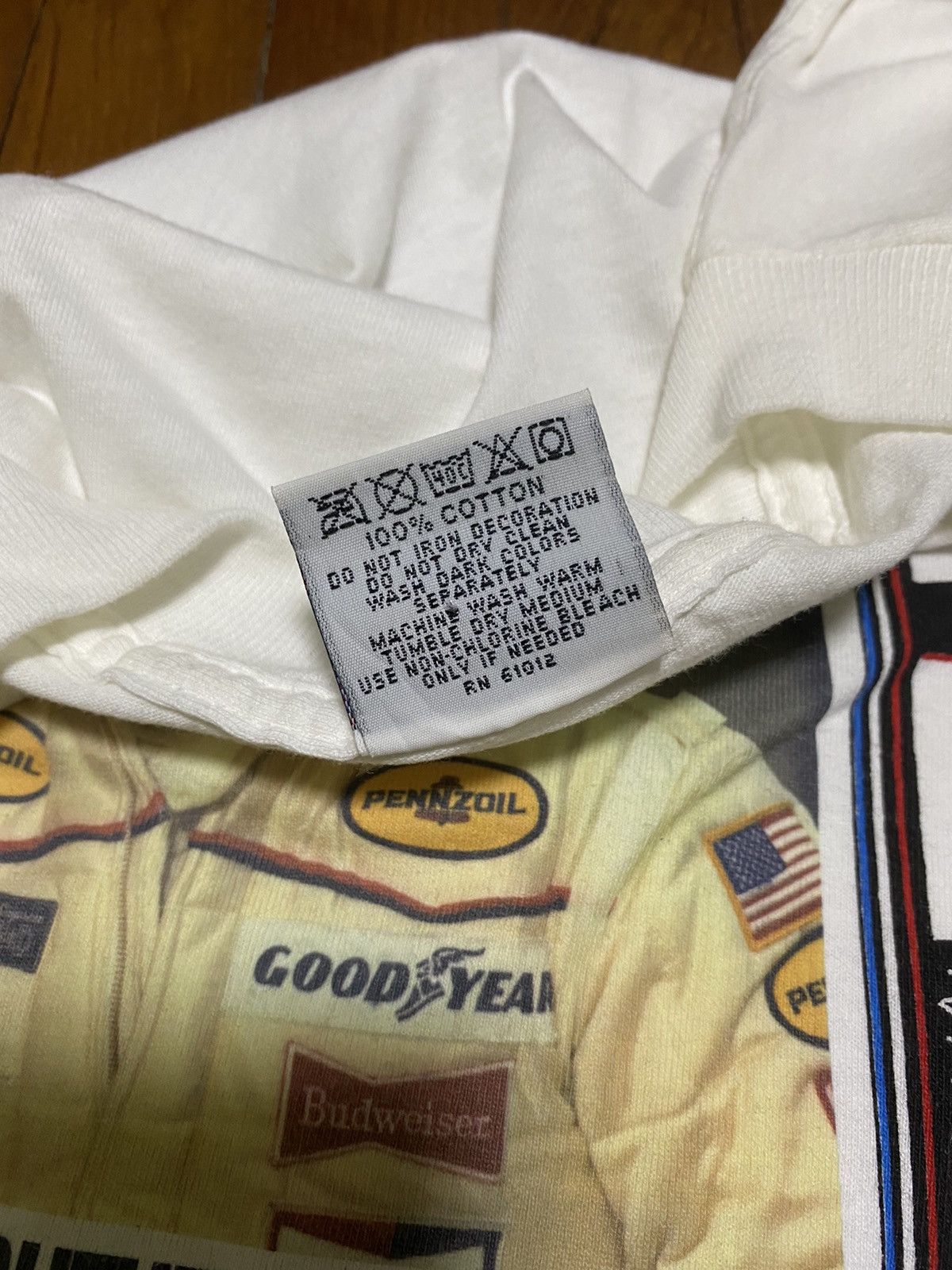 Vintage Vintage 90’s Indianapolis 500 Johnny Rutherford Champion Tee Size US L / EU 52-54 / 3 - 7 Thumbnail