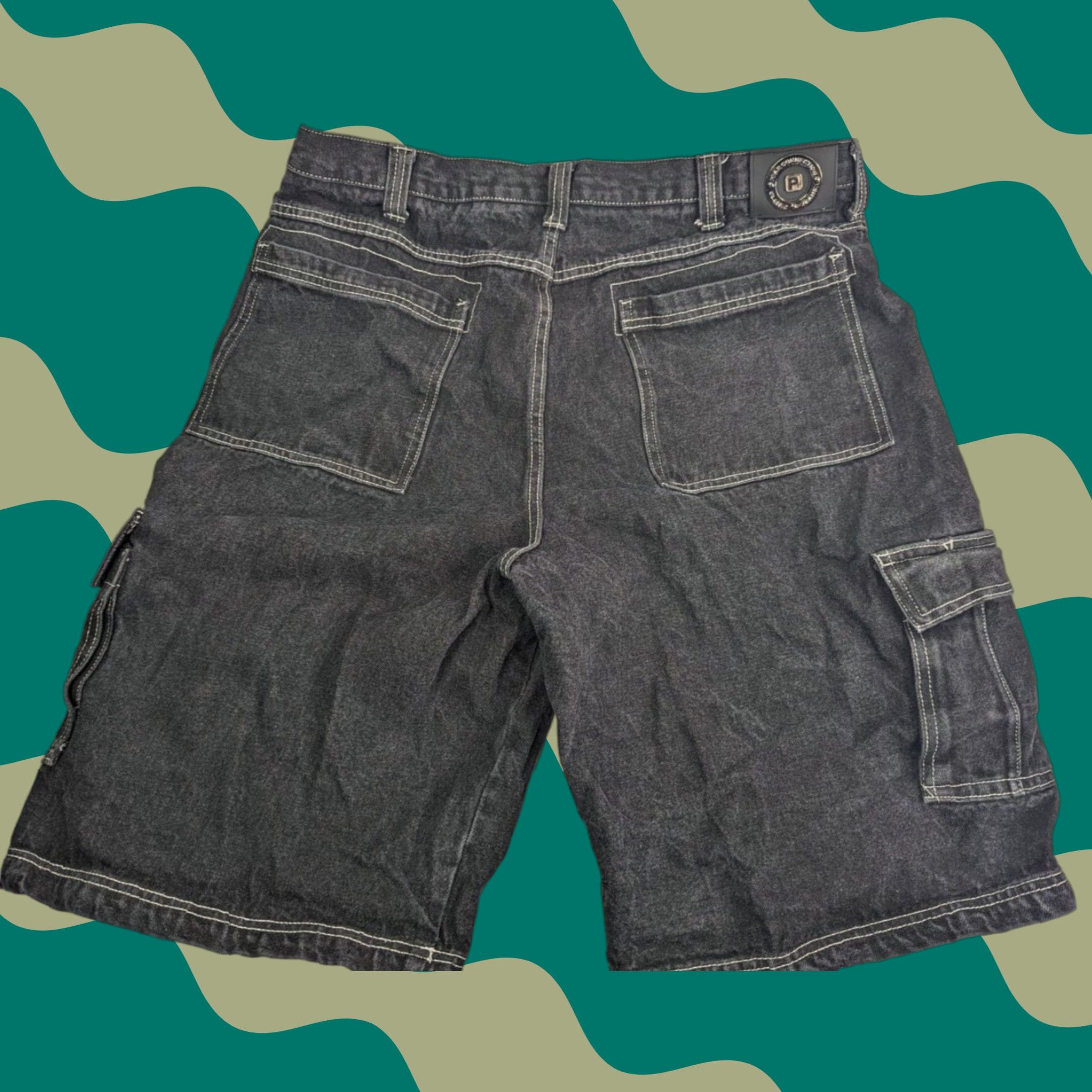 Denime VINTAGE Kenpa Shorts Men Size 38 Black Denim Cargo Baggy 90s Grunge Pockets Logo Embroidered Size US 38 / EU 54 - 1 Thumbnail