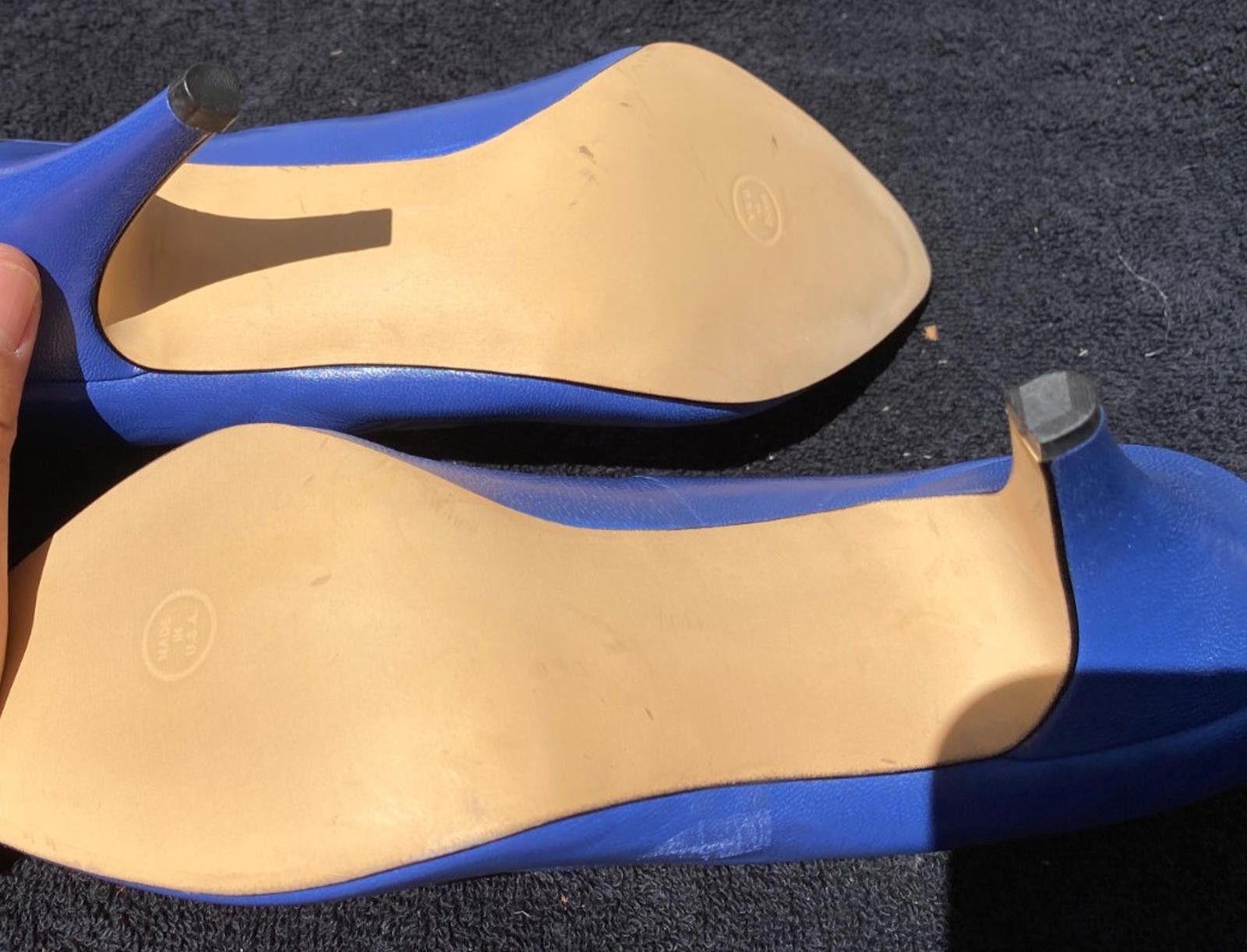 Designer Joyce Blue With Gold Insole Heels Size 8.5 (S637) Size US 8.5 / IT 38.5 - 5 Thumbnail