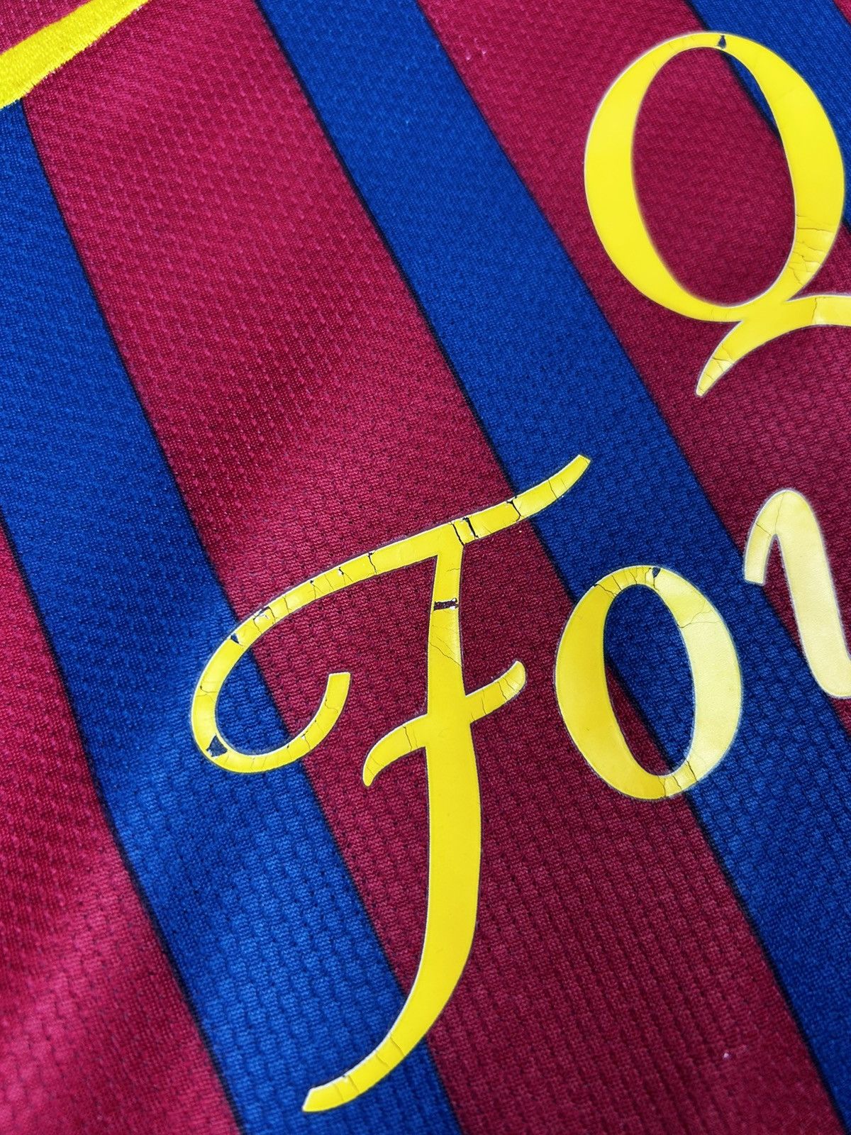 Nike Vintage Nike Barcelona soccer jersey 10 Messi Size L Size US L / EU 52-54 / 3 - 7 Thumbnail