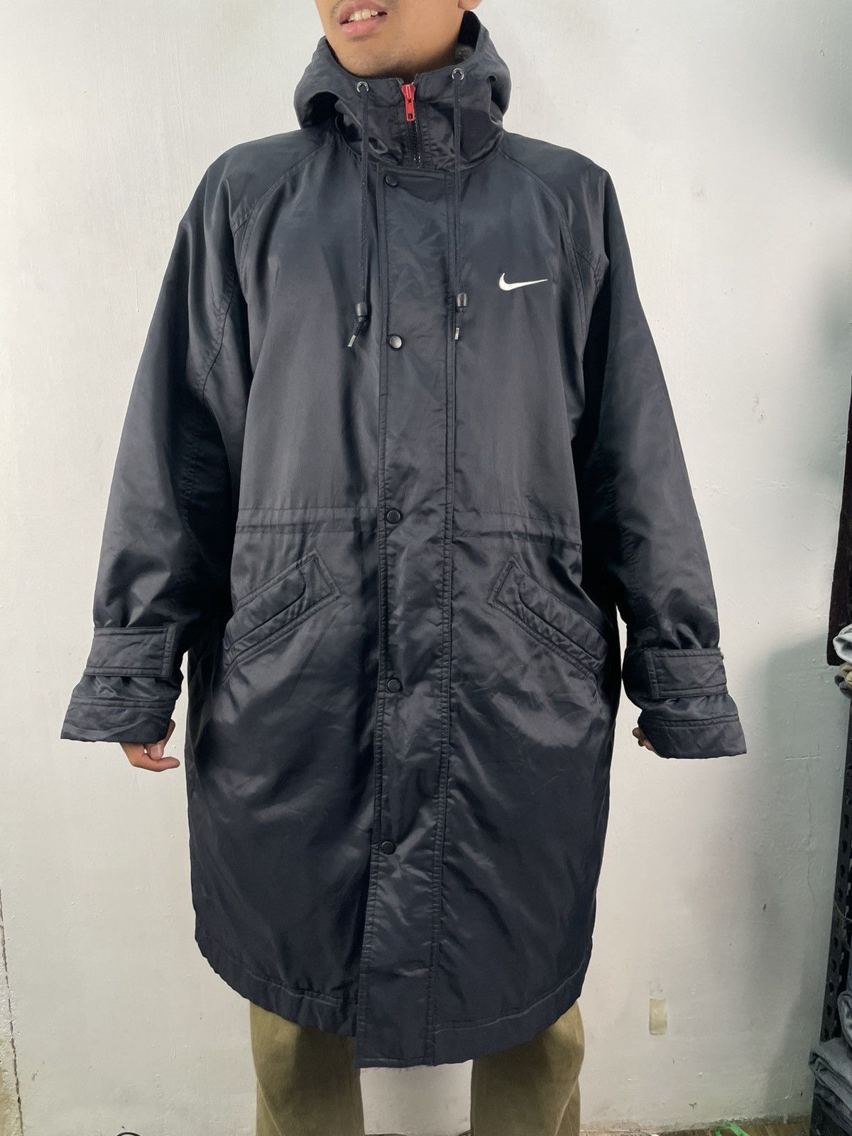 Nike × Vintage Vintage 90s Nike Center Raincoat Hoodie Jacket Sherpa Lining Size US L / EU 52-54 / 3 - 2 Thumbnail