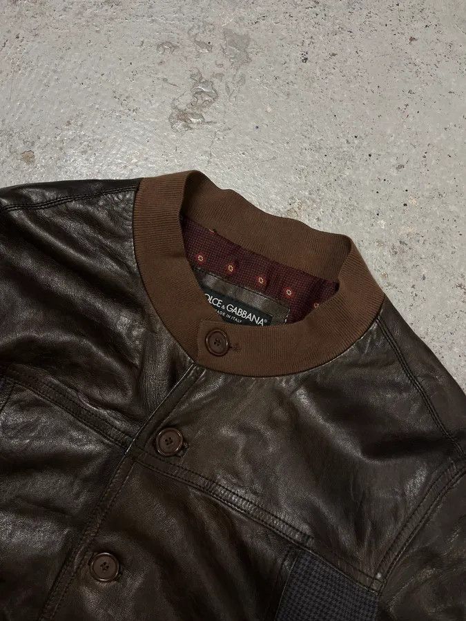 Dolce & Gabbana 2000s Dolce & Gabbana Black Leather Buttoned Bomber Jacket Size XS / US 0-2 / IT 36-38 - 5 Thumbnail