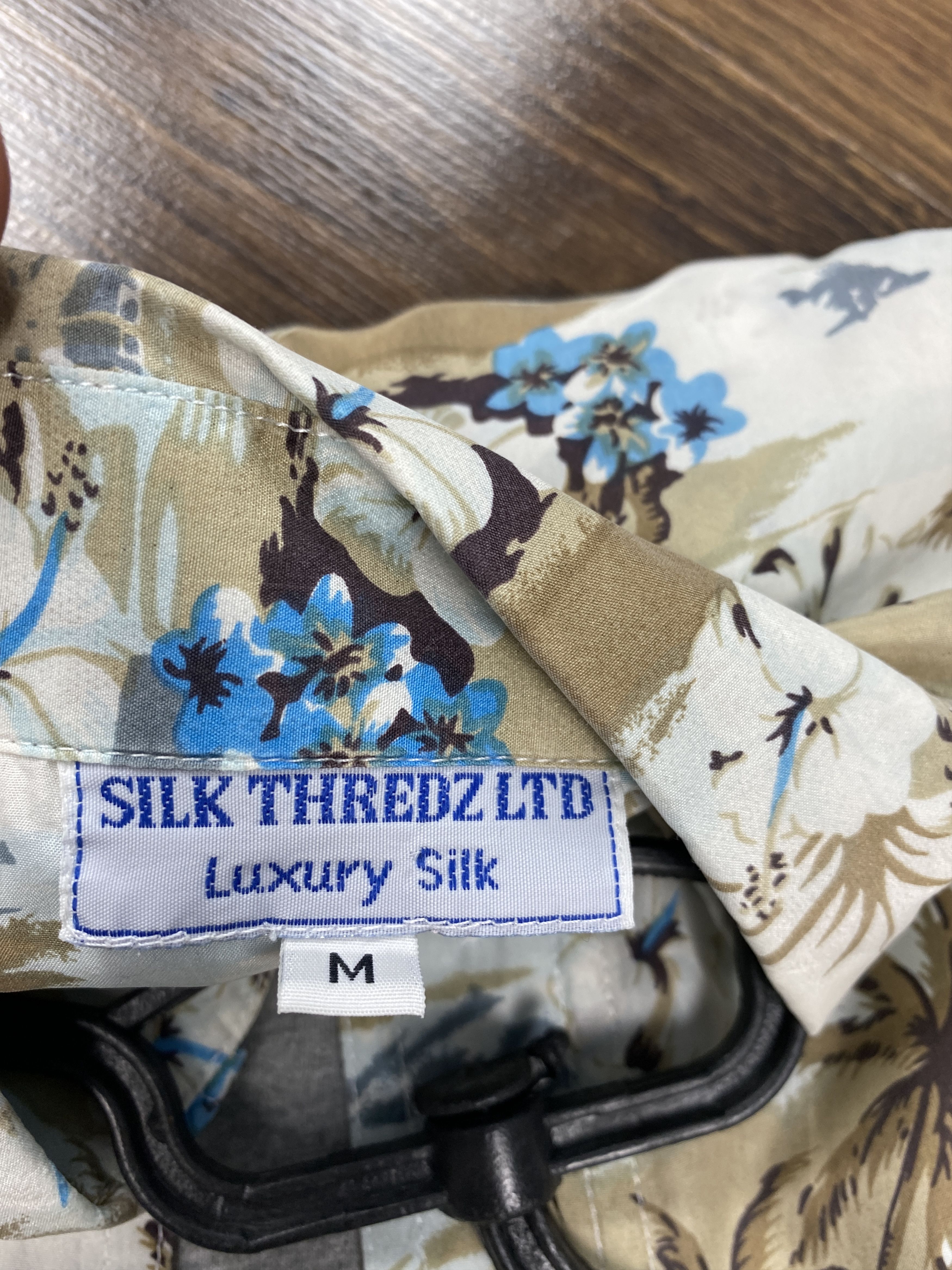 Vintage Vintage silk hawaiian shirt y2k aloha Size US M / EU 48-50 / 2 - 4 Thumbnail
