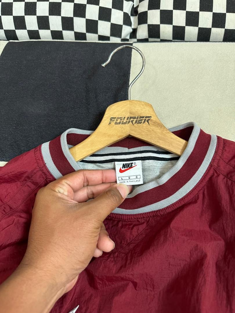 Nike × Vintage VINTAGE NIKE SWOOSH EMBORIDERY WINDBREAKER Size US L / EU 52-54 / 3 - 2 Thumbnail