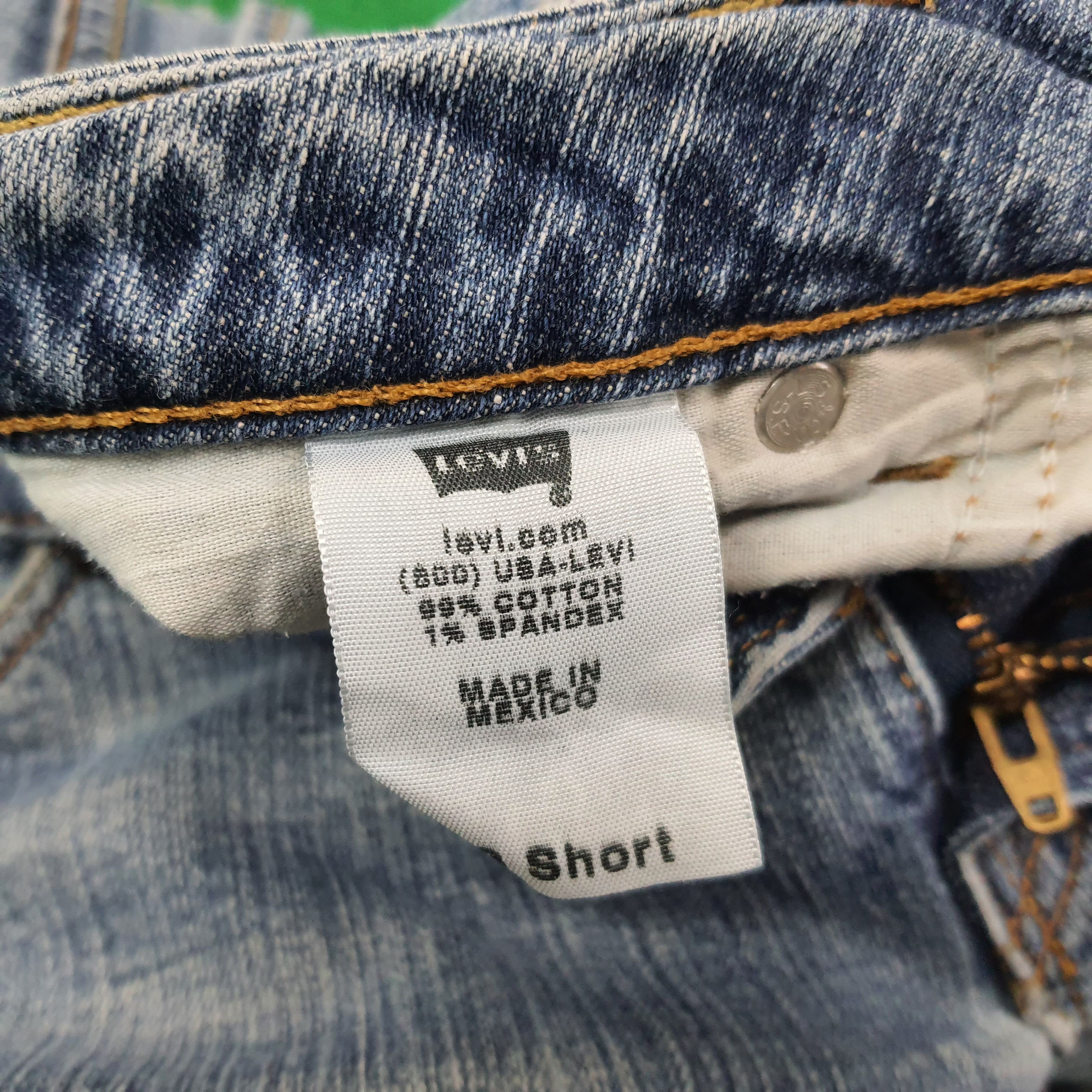 Levi's Vintage Levi's 524 Jeans Distressed Jeans C244N9 Size 35" - 8 Thumbnail