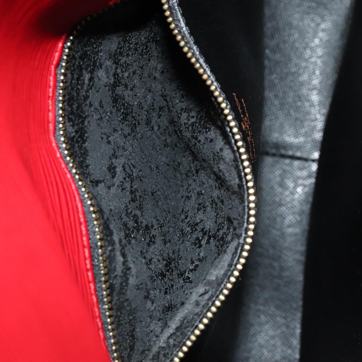 Louis Vuitton LOUIS VUITTON Epi Saint Cloud GM Shoulder Bag Red M52197 Size ONE SIZE - 11 Thumbnail