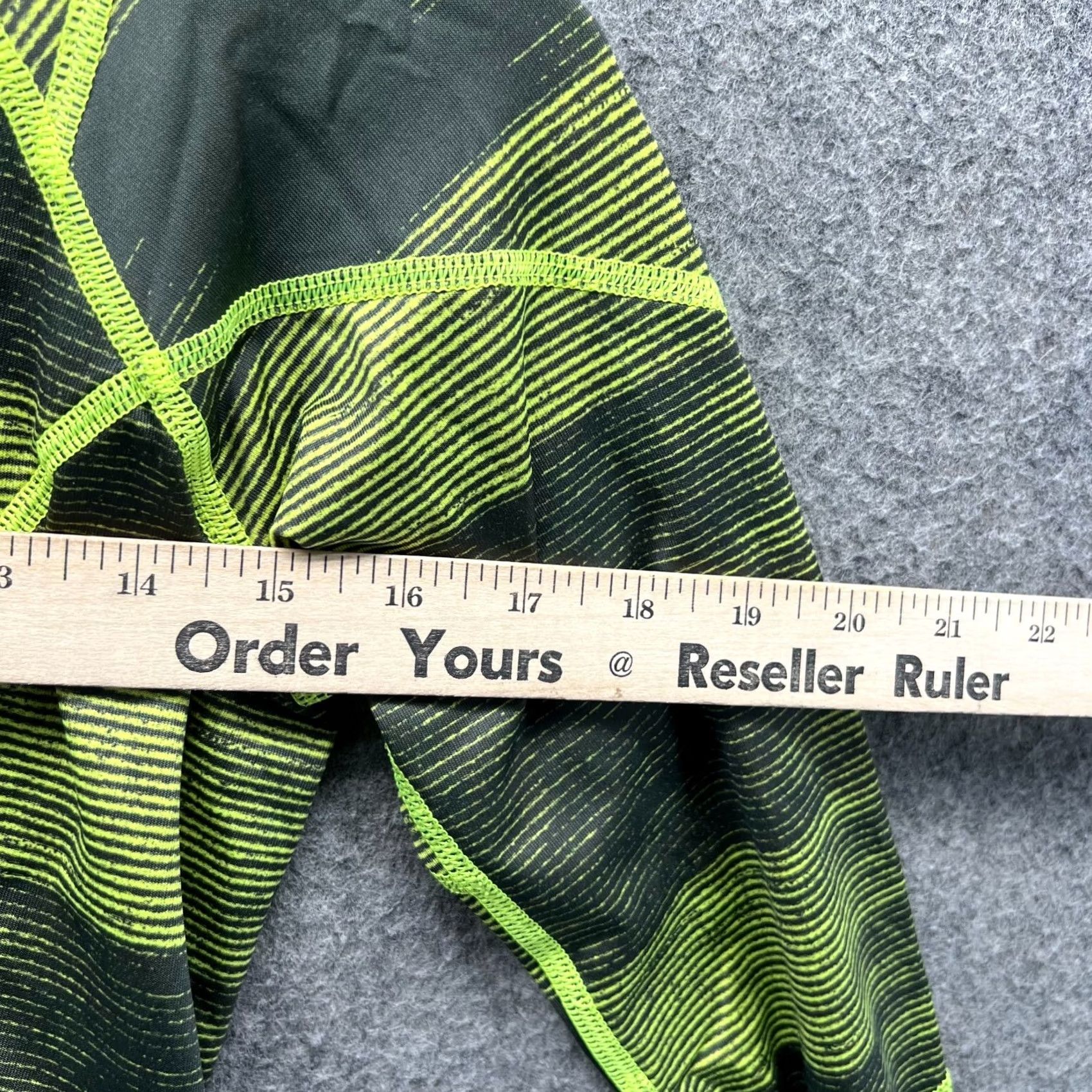 Reebok Reebok Sweatshirt Women Small Green Polyester Knit Pullover Long Sleeve Size S / US 4 / IT 40 - 5 Thumbnail