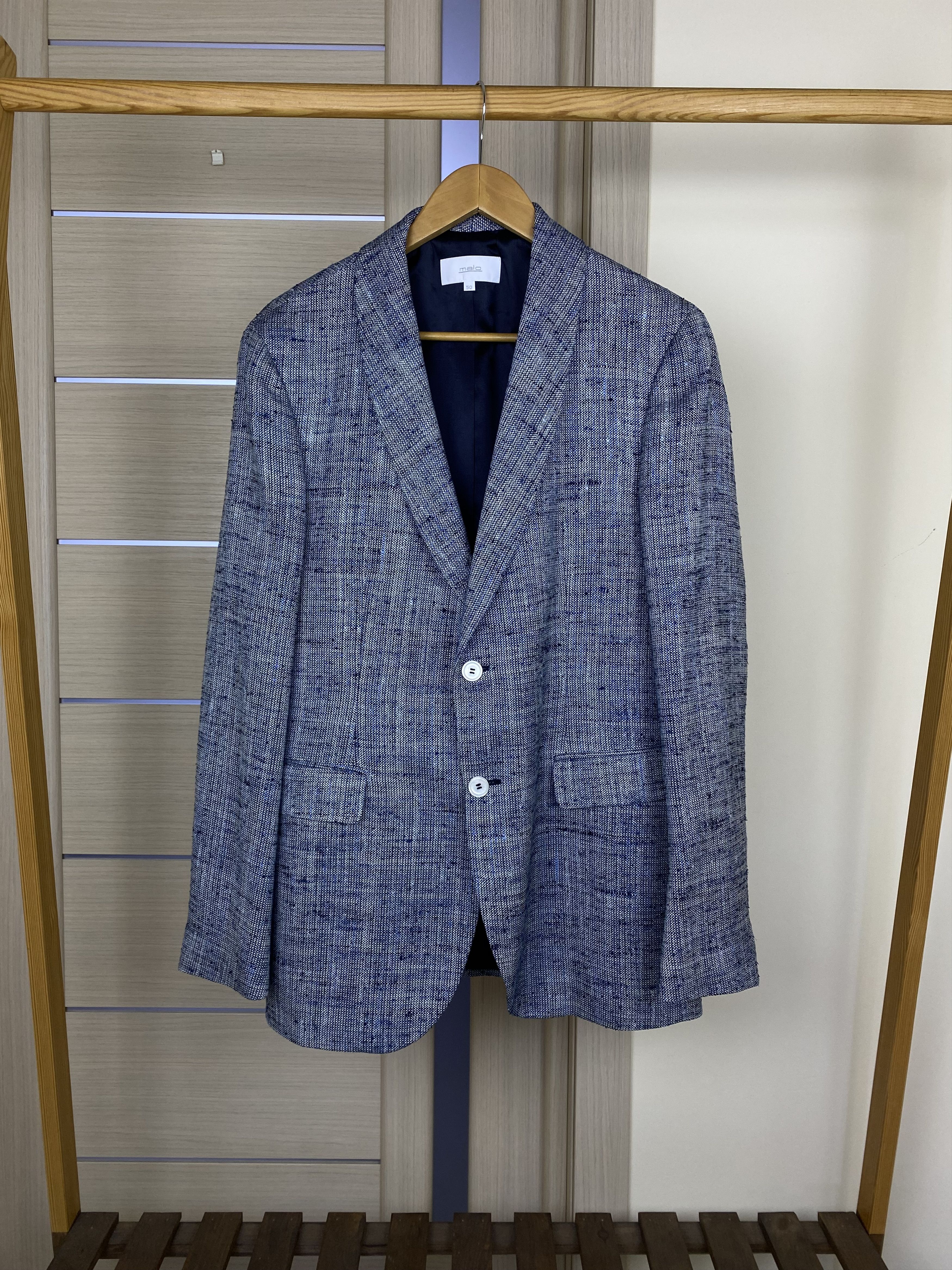 Malo Rare Malo mens Silk and linen blazer jacket size 50 Size 50R - 1 Thumbnail