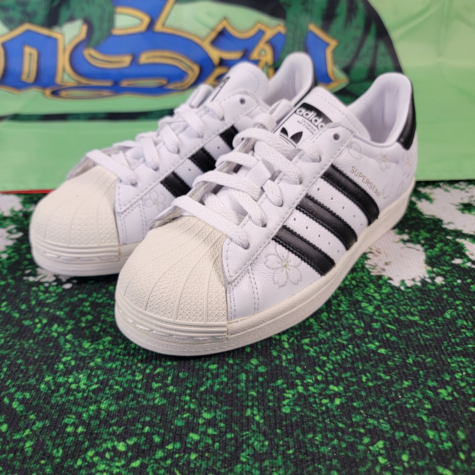 Cheap adidas superstars size 5 best sale