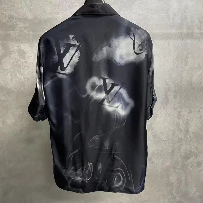 Louis Vuitton LOUIS VUITTON Dark Blue Jazz Print Short Sleeve Shirt 2501- Size US S / EU 44-46 / 1 - 6 Thumbnail