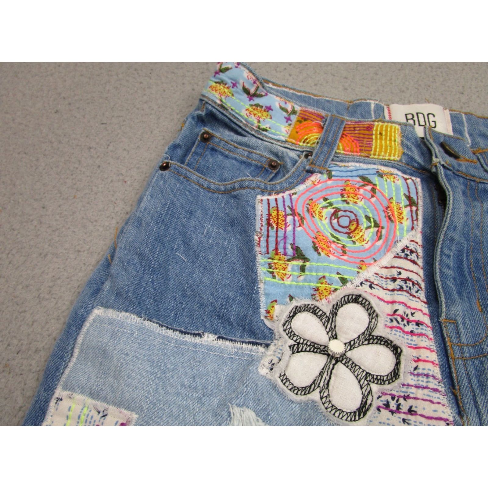 Bdg VINTAGE Patchwork Jeans Womens 24 Light Wash Boho Embroidered Hippie y2k Festival BDG Jeans Flared 5-Pocket Womens Jeans Size 42" / US 20 - 3 Thumbnail