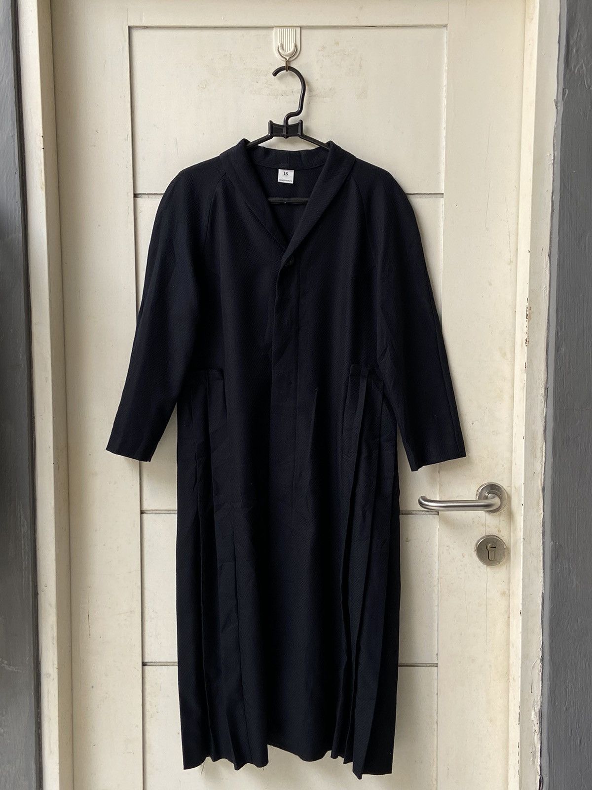 image of Issey Miyake Is Sunao Kuwahara Navy Coat, Men's (Size Small)