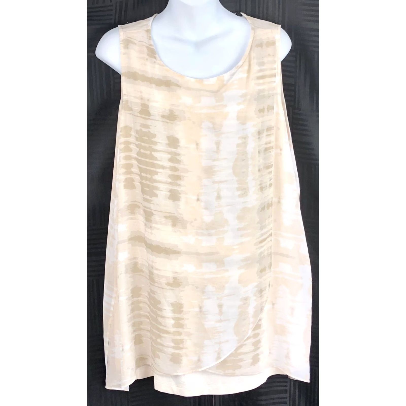 Halston Halston Sleeveless Flowy Chiffon Top 1X Beige Geometric Layered Split Front Tank Size XL / US 12-14 / IT 48-50 - 5 Thumbnail