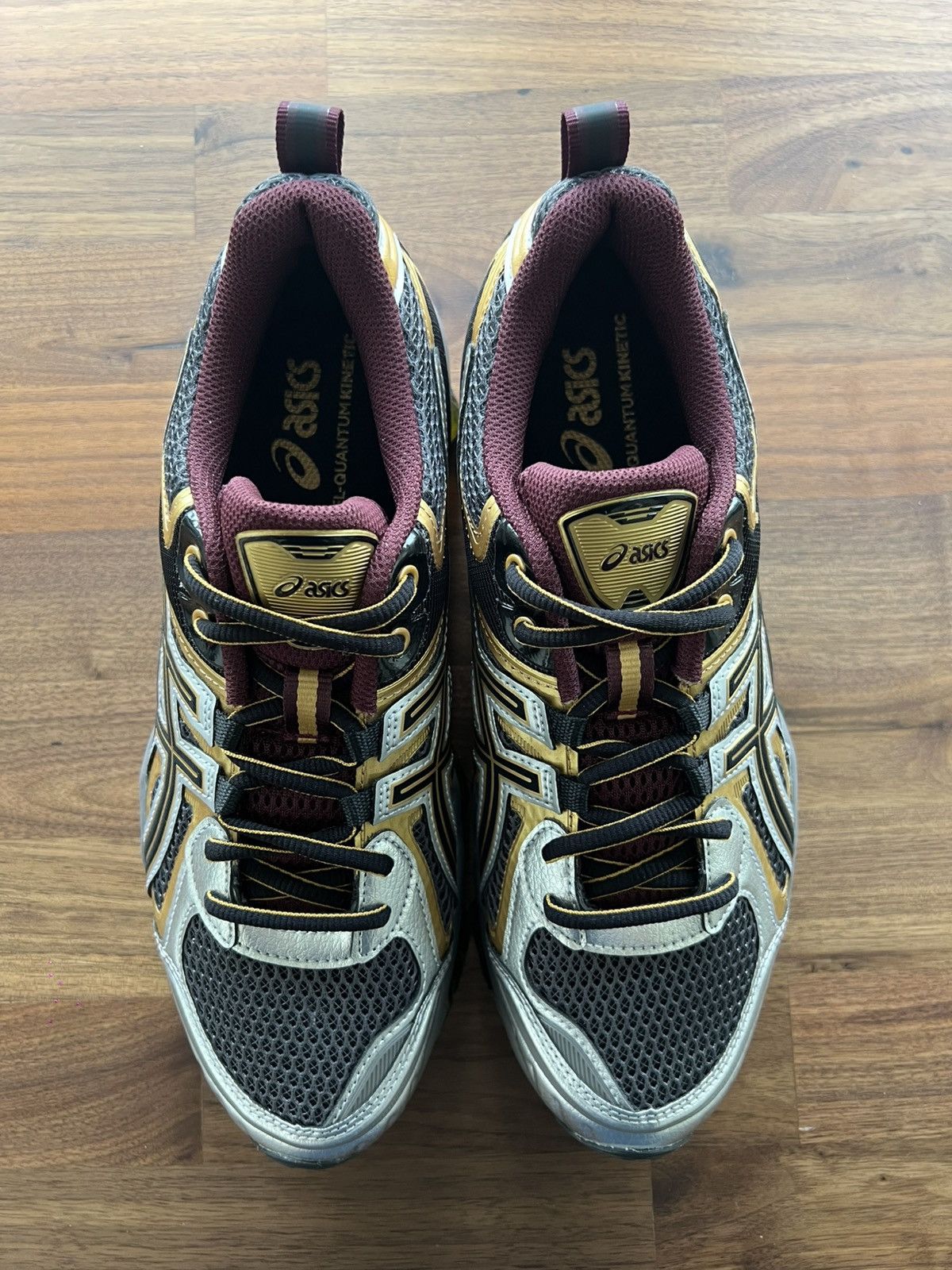 Asics Size 8 Men’s/ 9.5 Womens- ASICS Gel Quantum Carbon Pure Gold Size US 8 / EU 41 - 5 Thumbnail