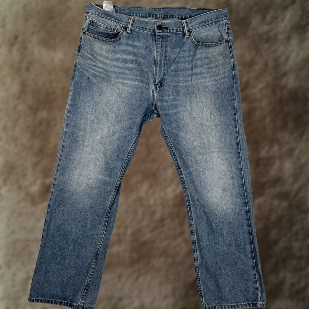 Levi's VINTAGE Levi’s 505 Jeans 40x30 Medium Wash Blue Denim 90s USA Mens Straight 5-Pocket 30in Inseam Mens Regular Zip Size US 40 / EU 56 - 1 Thumbnail