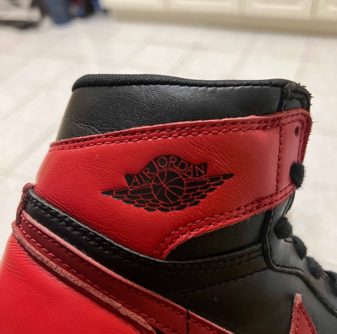 Jordan Brand 1994 Air Jordan 1 Retro “Bred” sz 7.5 Size US 7.5 / EU 40-41 - 7 Thumbnail
