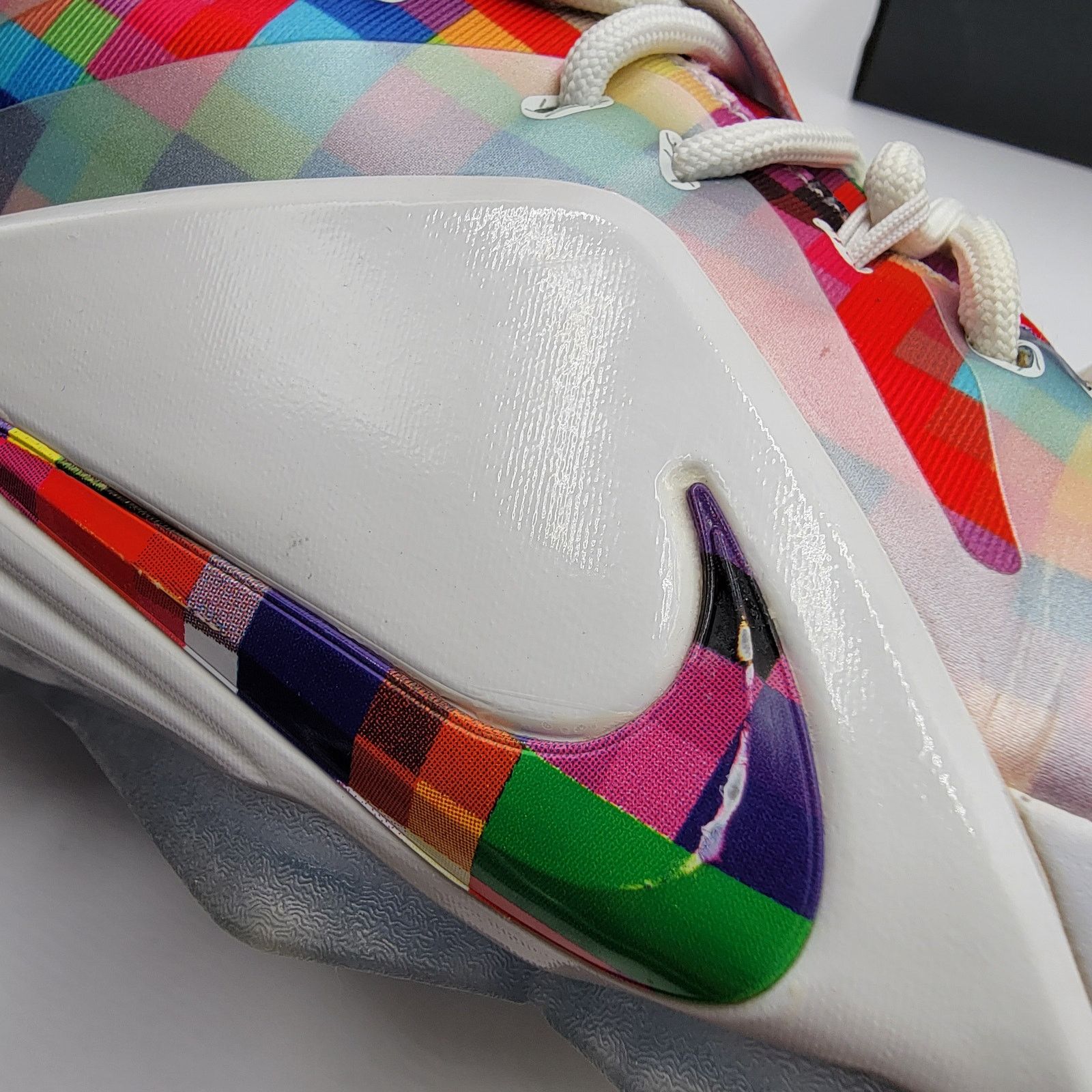 Nike Nike LeBron 12 Ext 'Prism' Sz 7.5 748861-900 (185) Size US 7.5 / EU 40-41 - 11 Thumbnail
