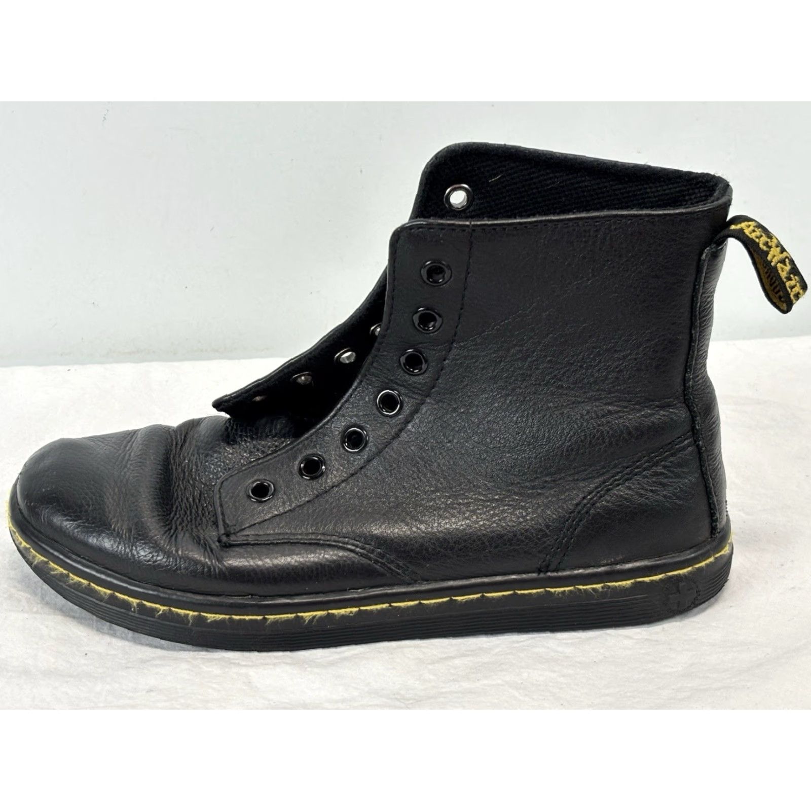 Dr. Martens Dr. Martens Leyton Women’s Ankle Boots Black NO Laces US 6 EU 37 Leather Rubber Flat 90s Boots Womens Size US 4 / IT 34 - 2 Thumbnail